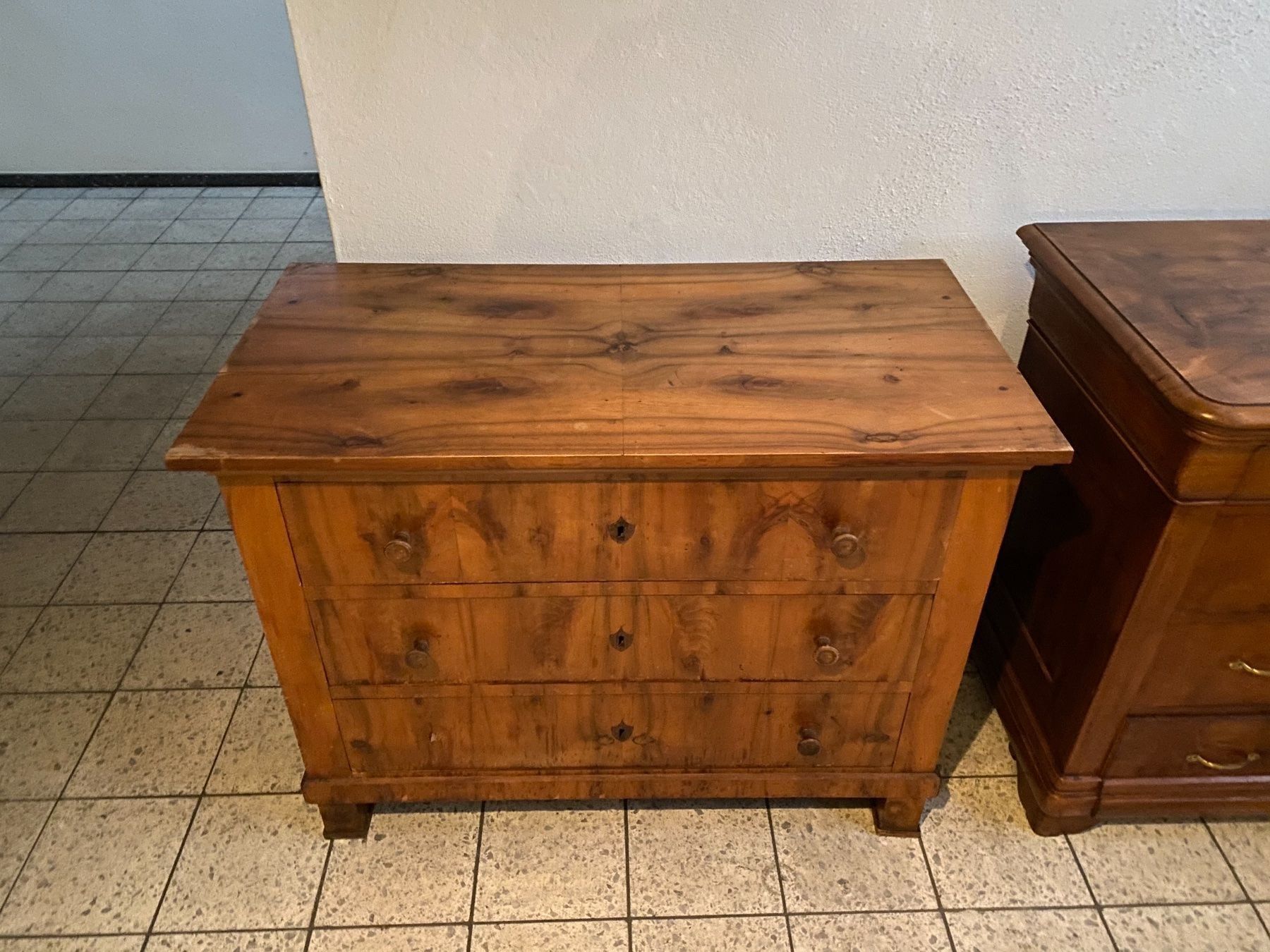 Cassettiere: antike Biedermeierkommode – Usato da Lüchingen venduto da LIDB