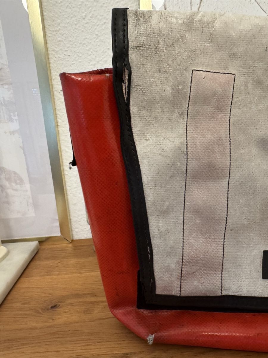 Freitag Sonstige Kleidung & Accessoires: Freitag sacoche rouge et gris – Gebraucht aus Brügg BE von haj_9zhk 5