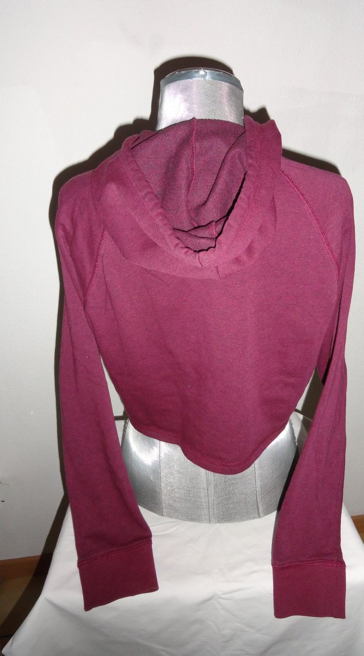 Maglioni & Felpe: Pull  Court T S – Usato da Gampelen venduto da Mari60 1