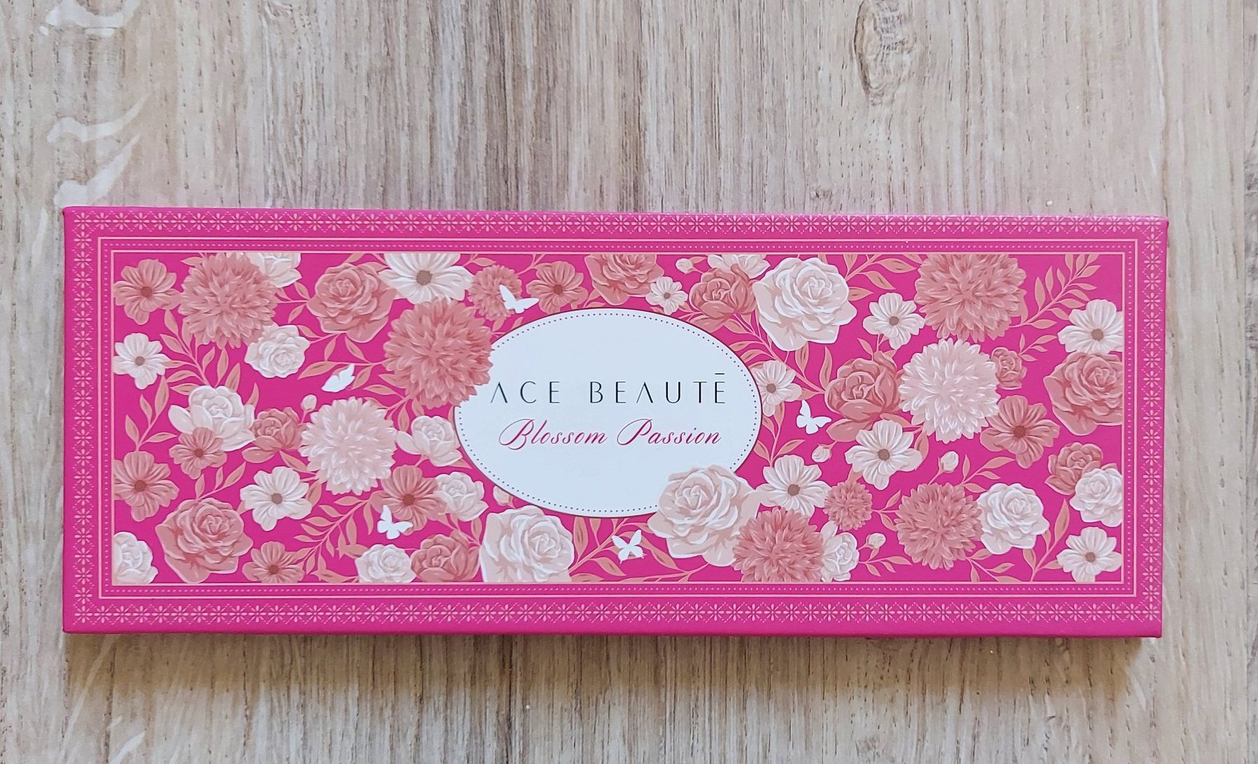 Make-up: Ace Beauté Blossom Passion Lidschattenpalette – Usato da Läufelfingen venduto da Rubine
