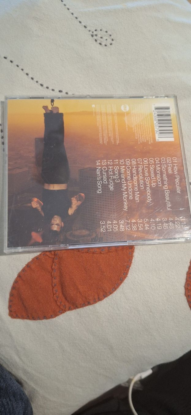 CDs: Robbie Williams Escapology CD usato – D'occasion à Lenzburg par lunawinty87 1