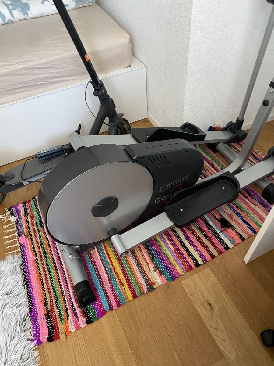 Vélos d'appartement: Crosstrainer Kettler gebraucht mit Displayanzeige – D'occasion à Root par Ronitmat 4
