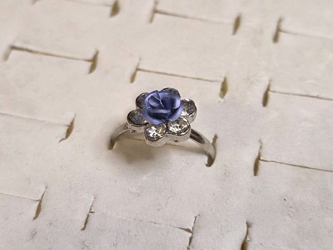 Anelli: Bague ajustable argentée rose bleue strass – Nuovo (secondo la descrizione) da Territet venduto da Cenh 1