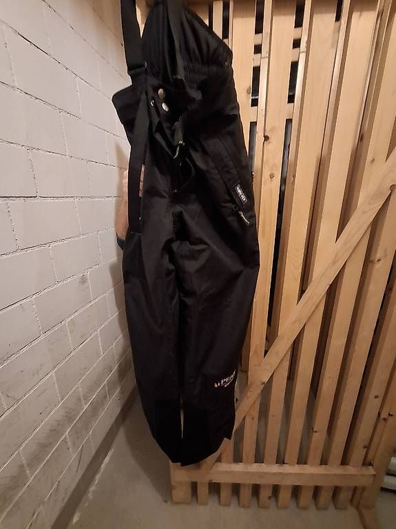 Pantalons: Herren Skihose – D'occasion à EBIKON par Adriana76. 1