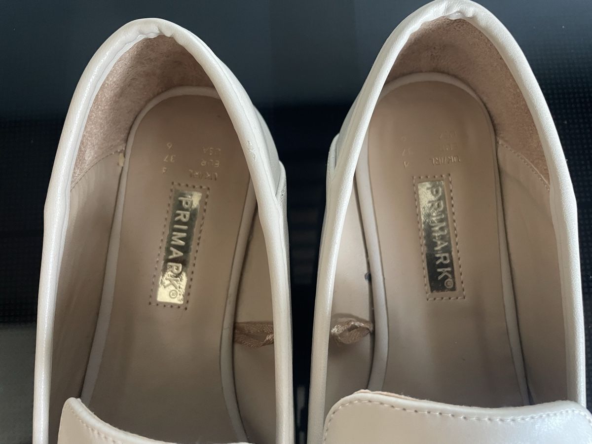 Primark Scarpe da donna: DAMEN SCHUHE - BEIGE - NEU - GRÖSSE 37 – Nuovo (secondo la descrizione) da Buchs AG venduto da fischli610 4