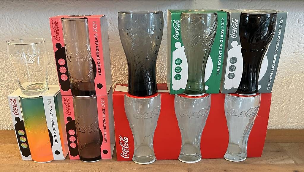 Kleiderpakete: Diverse Coca Cola Stücke – Gebraucht aus Ettingen von trummi01