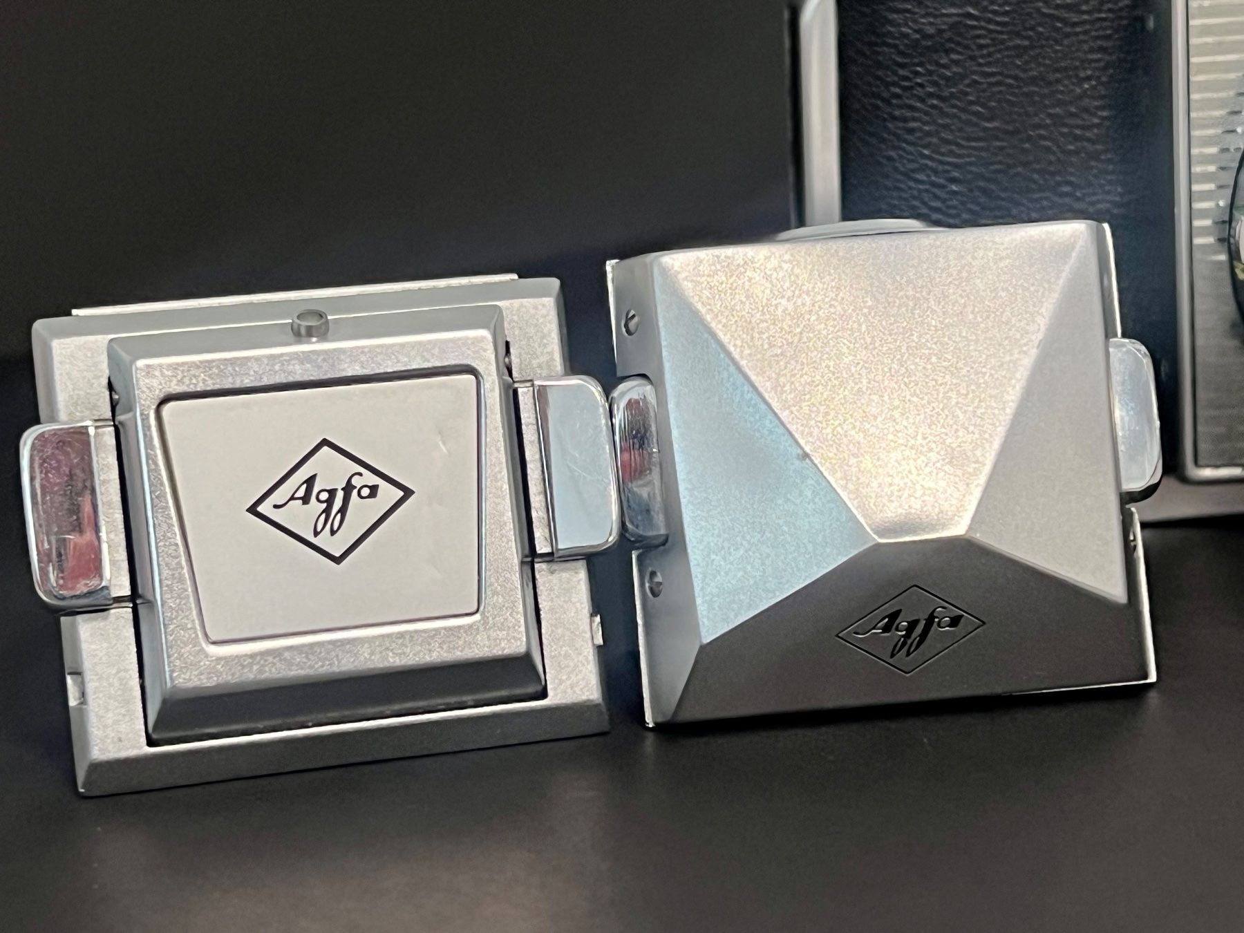 Agfa Fotocamera: Agfa Colorflex 1960 / avec 2 viseurs interchangeable – Usato da Sion venduto da ROBY_ROBY_ROBY 7