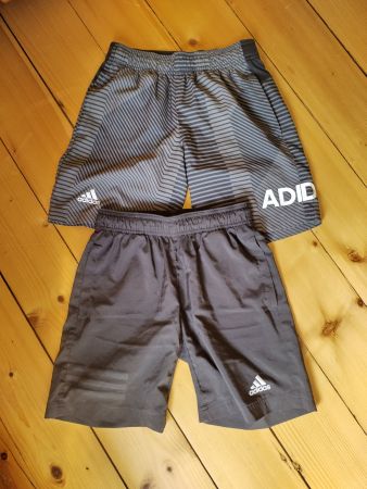 Adidas Shorts, 2 Stück, Grösse 140, Sommer-Schnäppchen!