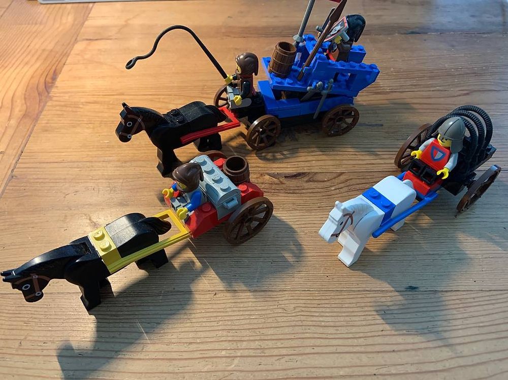 Lego Ritter 80er Jahre 3 Fuhrwerke (Gebraucht) in Bassersdorf für CHF ...
