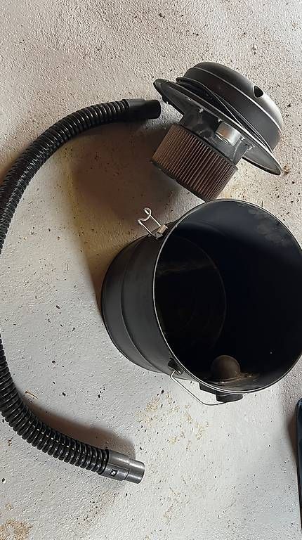 Staubsauger & Zubehör: Aschesauger mit Motor – Gebraucht aus Hünenberg von gar_p72k