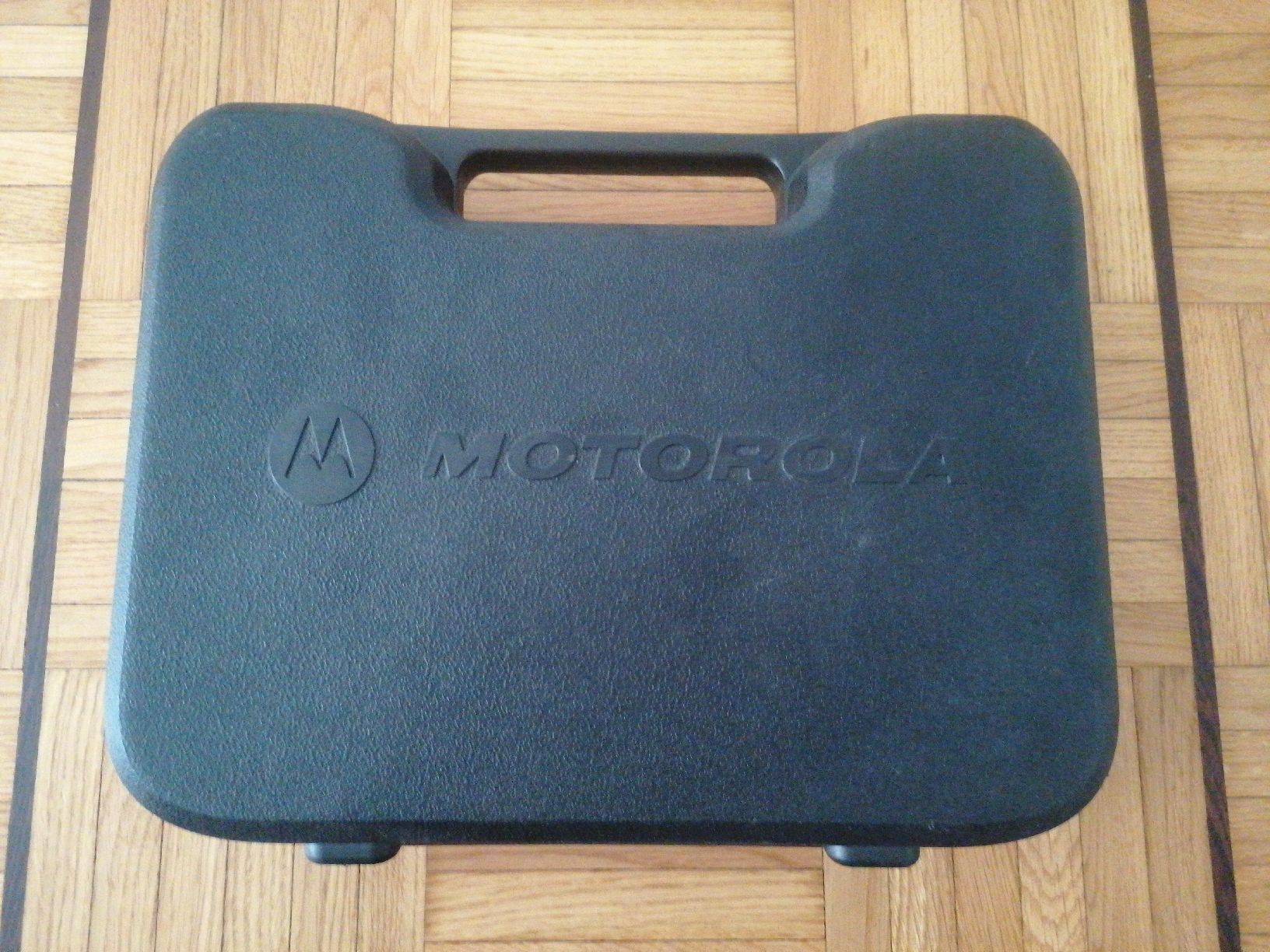 Motorola Funktechnik: Motorola Walkie – Gebraucht aus Lausanne von Frankenstein 5