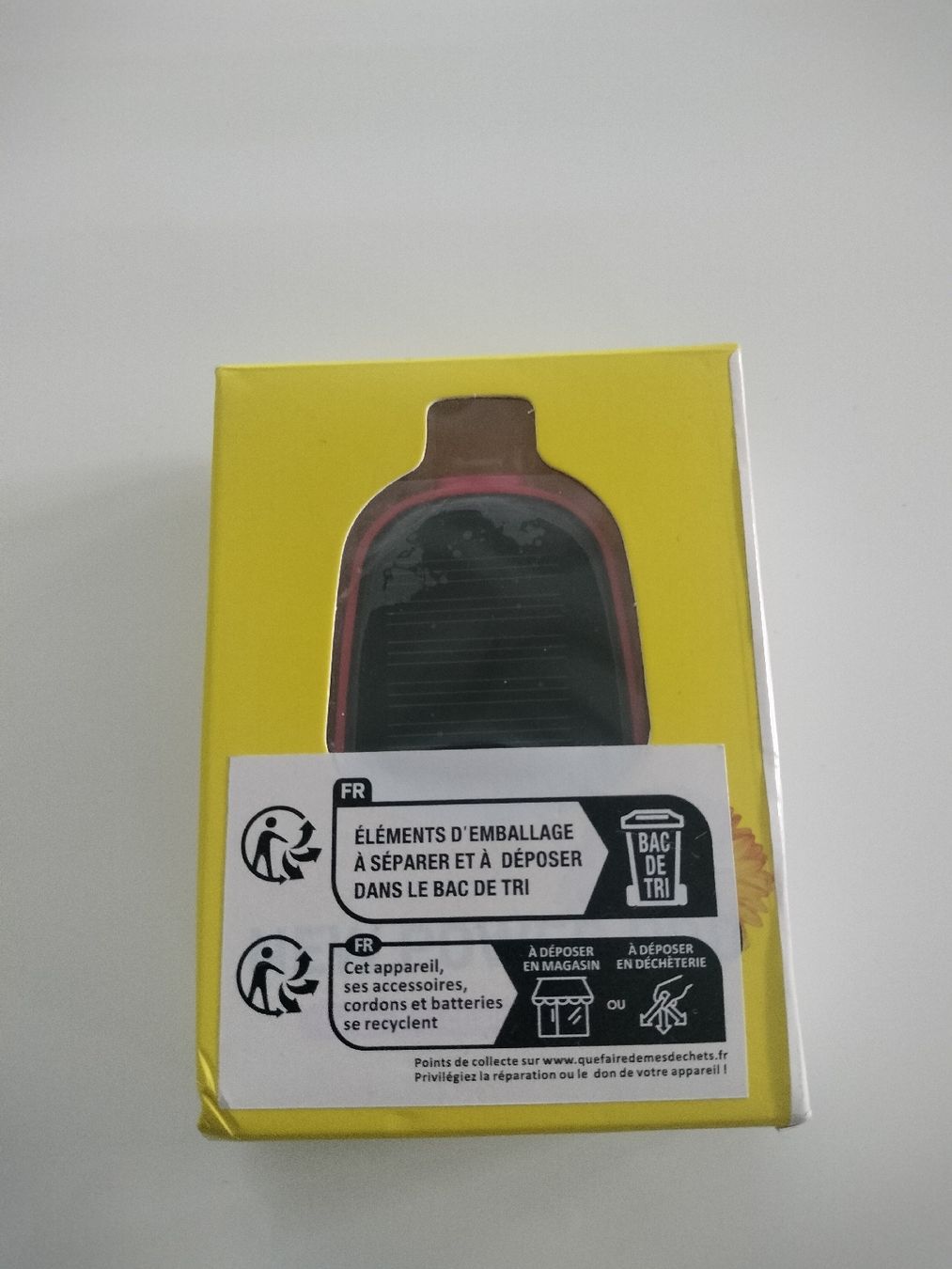 Ladegeräte: Solar Powerbank Notfall Ladegerät Typ C – Neu und originalverpackt aus Niederhasli von N8155 1