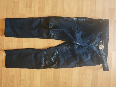 Versace Biker-Jeans Leder & Medusa-Gürtel Set – W36 / 110cm