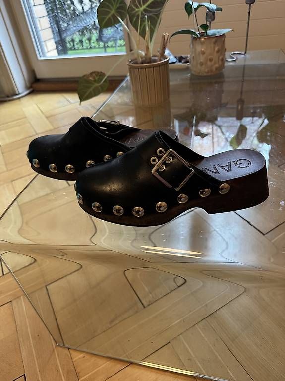 Scarpe da donna: Ganni Clogs – Usato da Braunau venduto da ele_5n6d 1