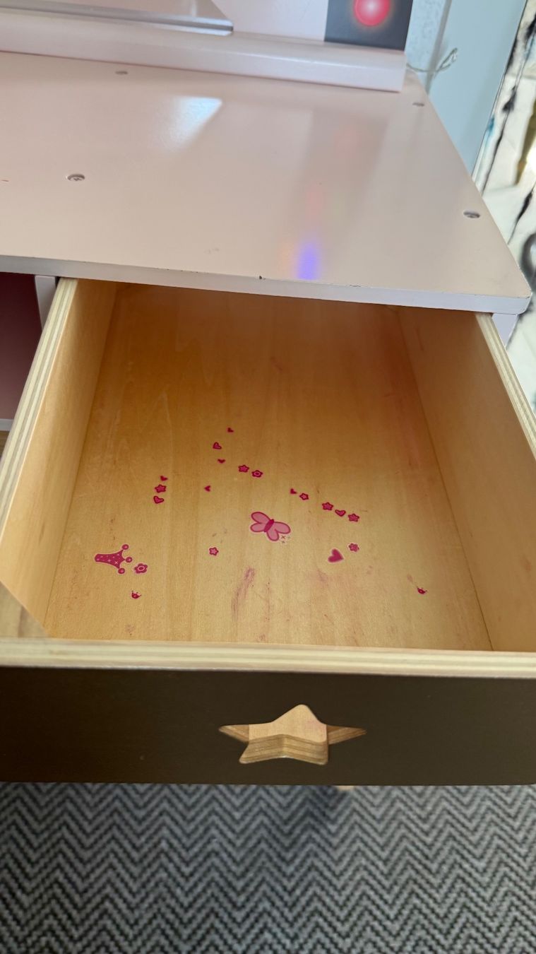 Tavoli da trucco: Musterkind Schminktisch – Usato da Seuzach venduto da shmh 5