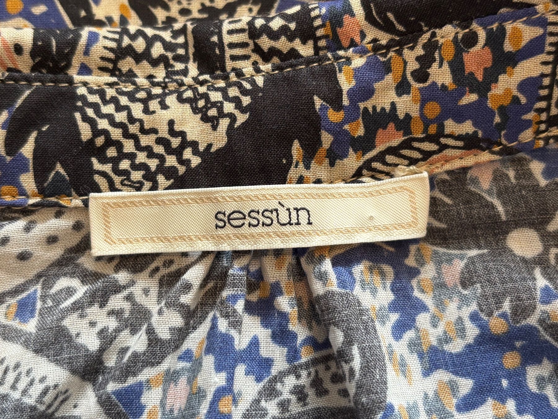 Sessun Chemisiers: SESSUN "HANANO" gemusterte Bluse Gr. M – D'occasion à Zürich par missmodernage 4