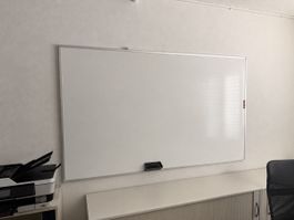 Whiteboard magnetisch 1.20 x 2.00m, top Zustand