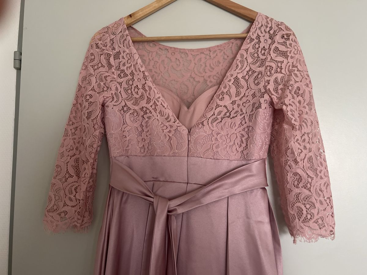 Kleider: Abendkleid rosa Spitze Grösse 36 neuwertig – Gebraucht aus Buchrain von Ricardo_User18 3