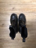 Sacha Plateau Stiefel aus schwarzem Kunstleder. Grösse 37.