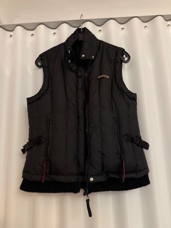 Schwarzes Freeman T. Porter Daunengilet, ca. Grösse 36