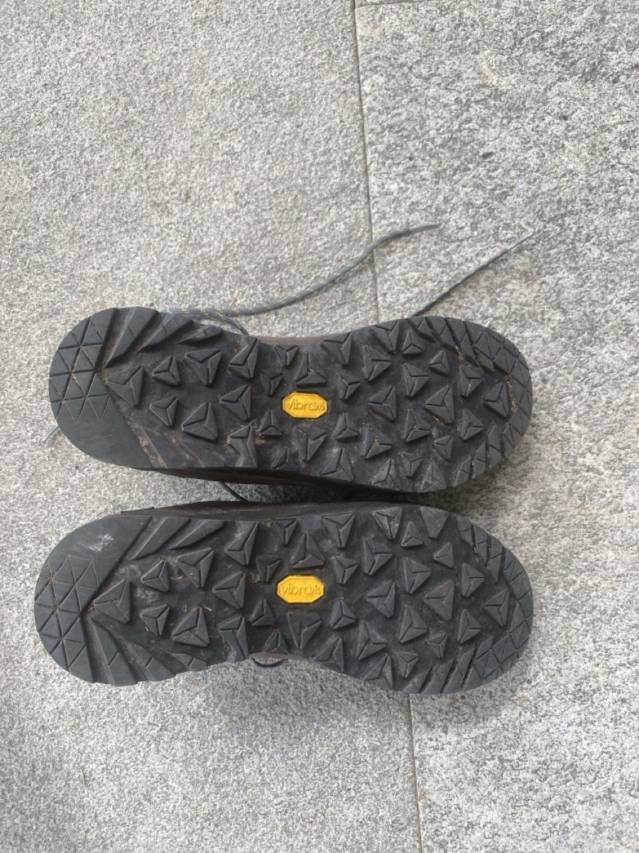 Lowa Chaussures femmes: Halbhohe Wanderschuhe Grösse 41 – D'occasion à Stettlen par Hansj 3