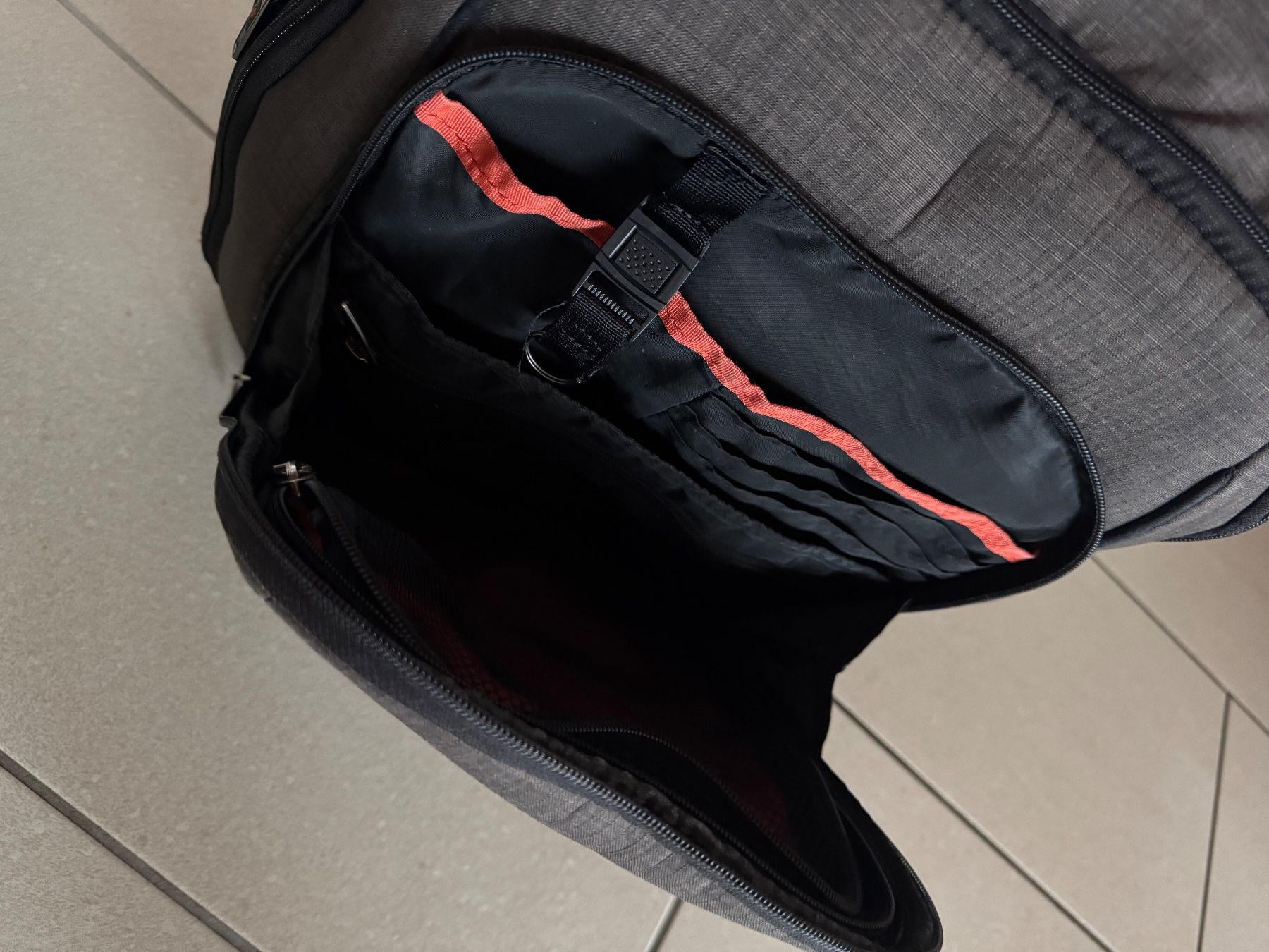 Samsonite Zaini: Samsonite Pro-DLX 4 Business Rucksack – Usato da Altendorf venduto da suchtchen239 3
