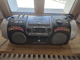 JVC RV-DP100BK CD/Radio/Doppelkassetten-Boombox Lesen