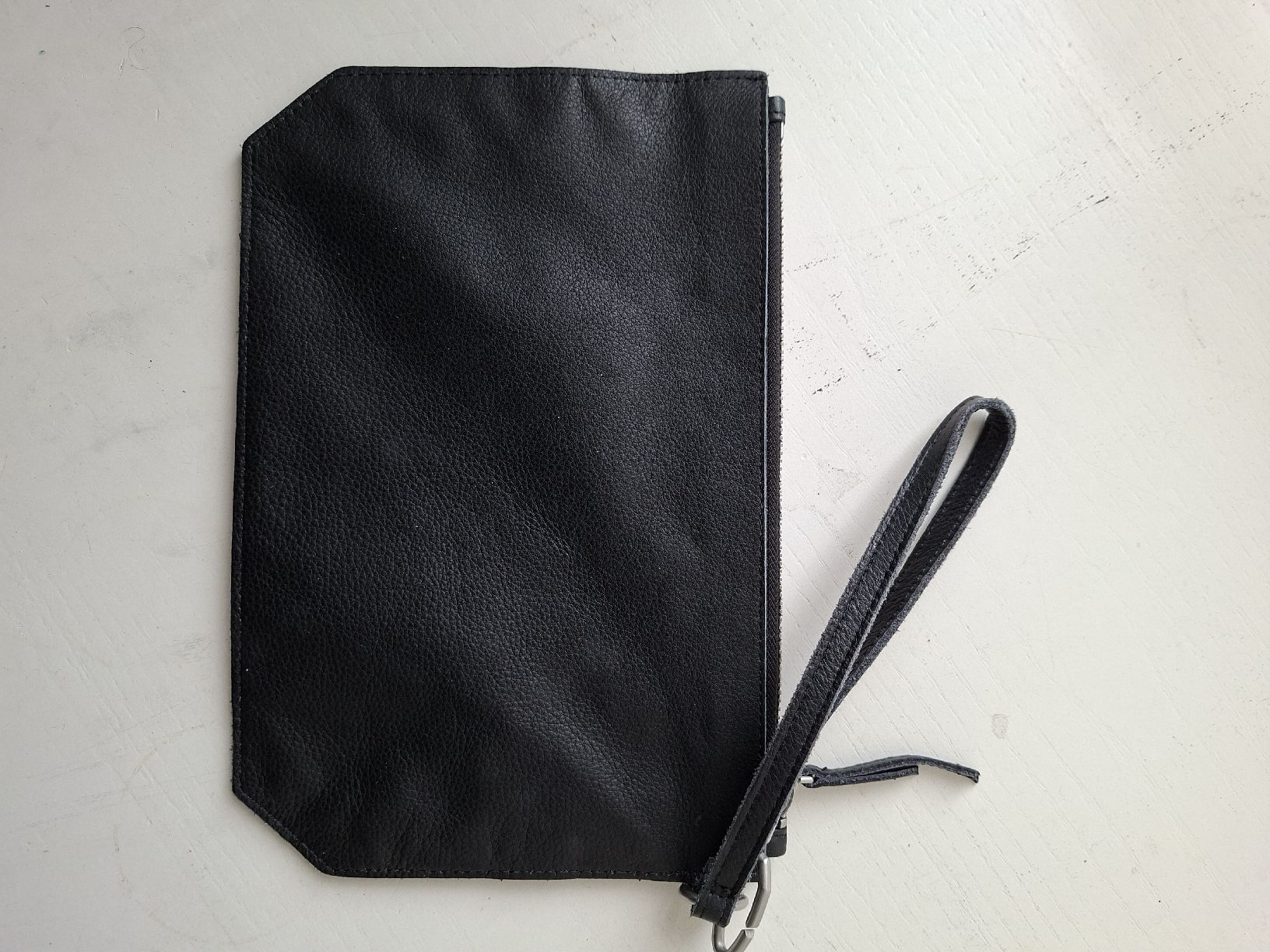 Liebeskind Taschen für Damen: Tasche Clutch Pouch Leder schwarz Liebeskind – Gebraucht aus Neuenkirch von a_s_p6dq 1