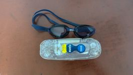 Arena Schwimmbrille Manta 2990L mit Box - Sommerfit!