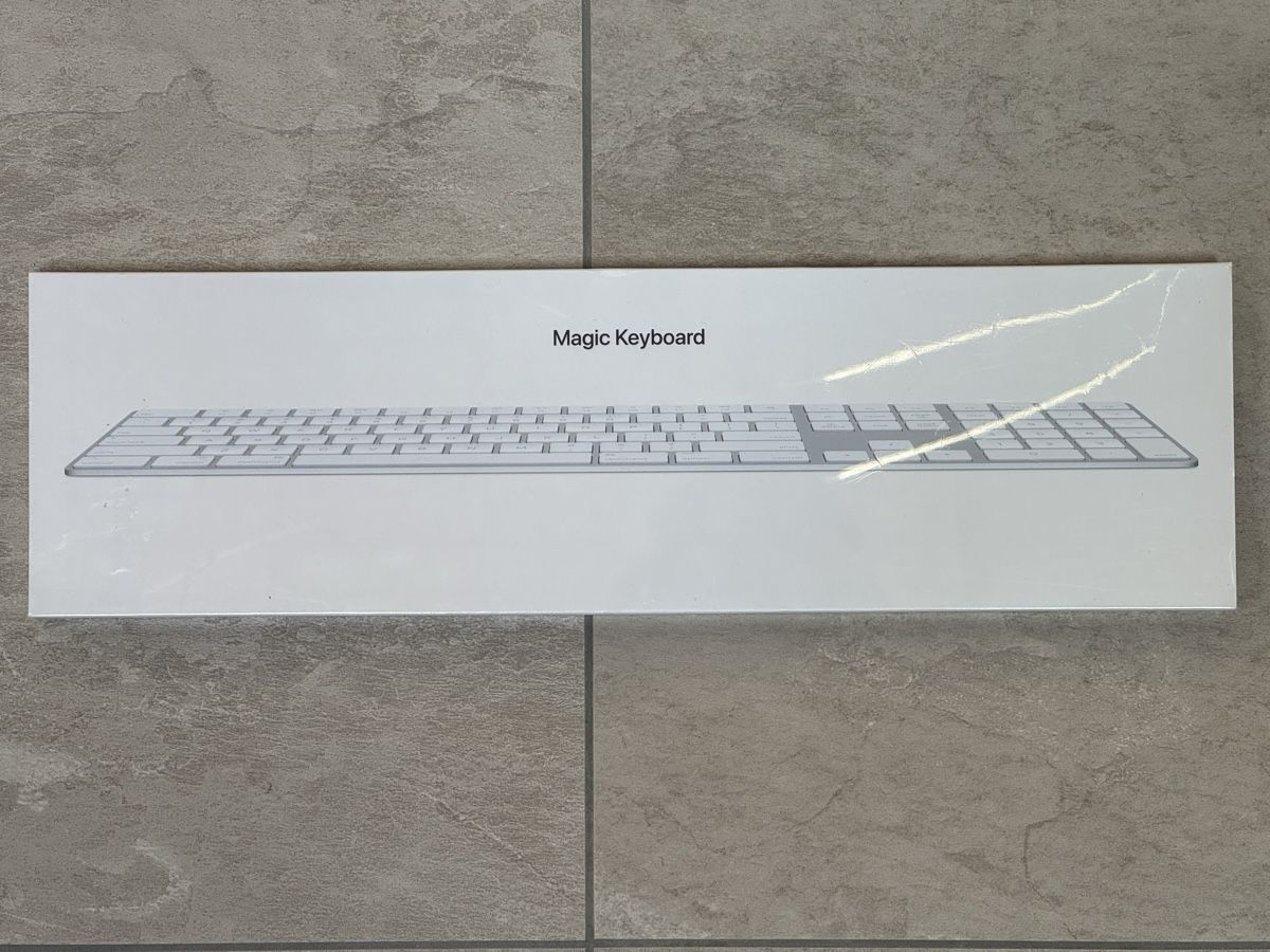 Apple Tastaturen: New Apple Magic Keyboard with NumPad (sealed) – Neu und originalverpackt aus Niederbuchsiten von