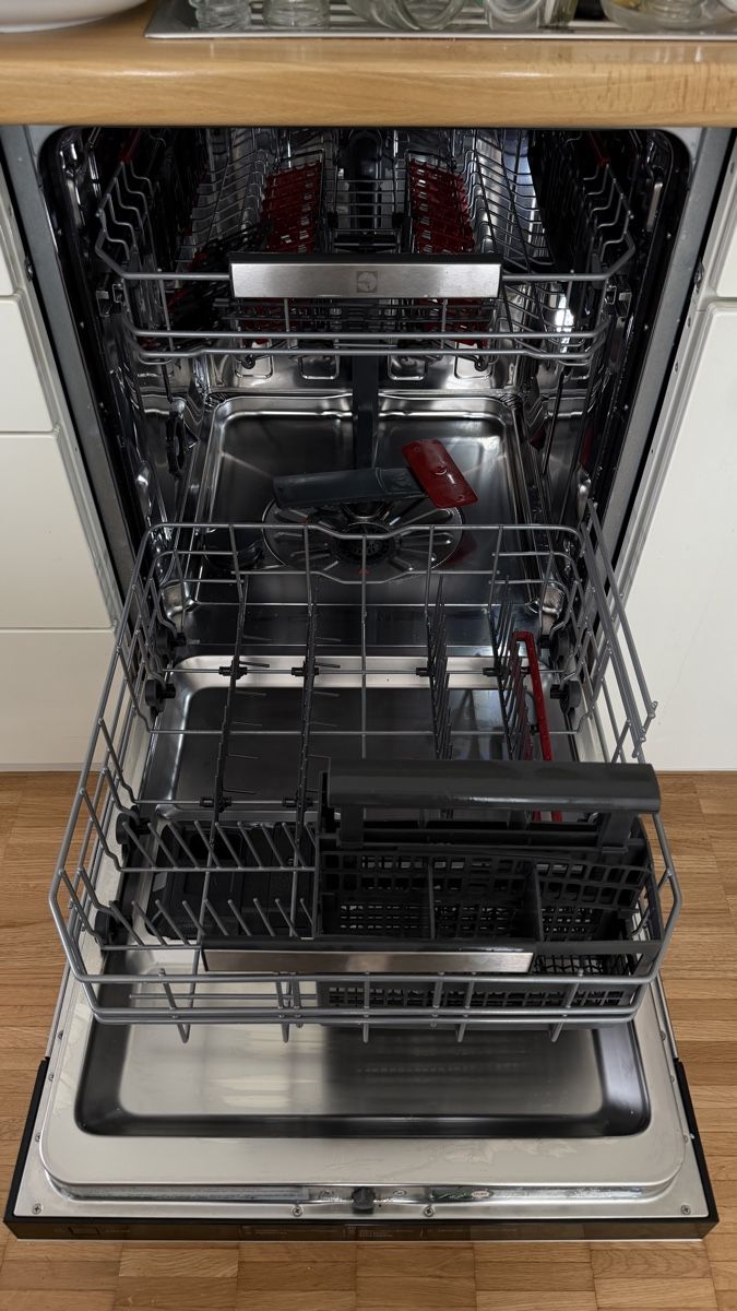 Lavastoviglie: Geschirrspüler Electrolux – Usato da Winterthur venduto da pelsiinyldz