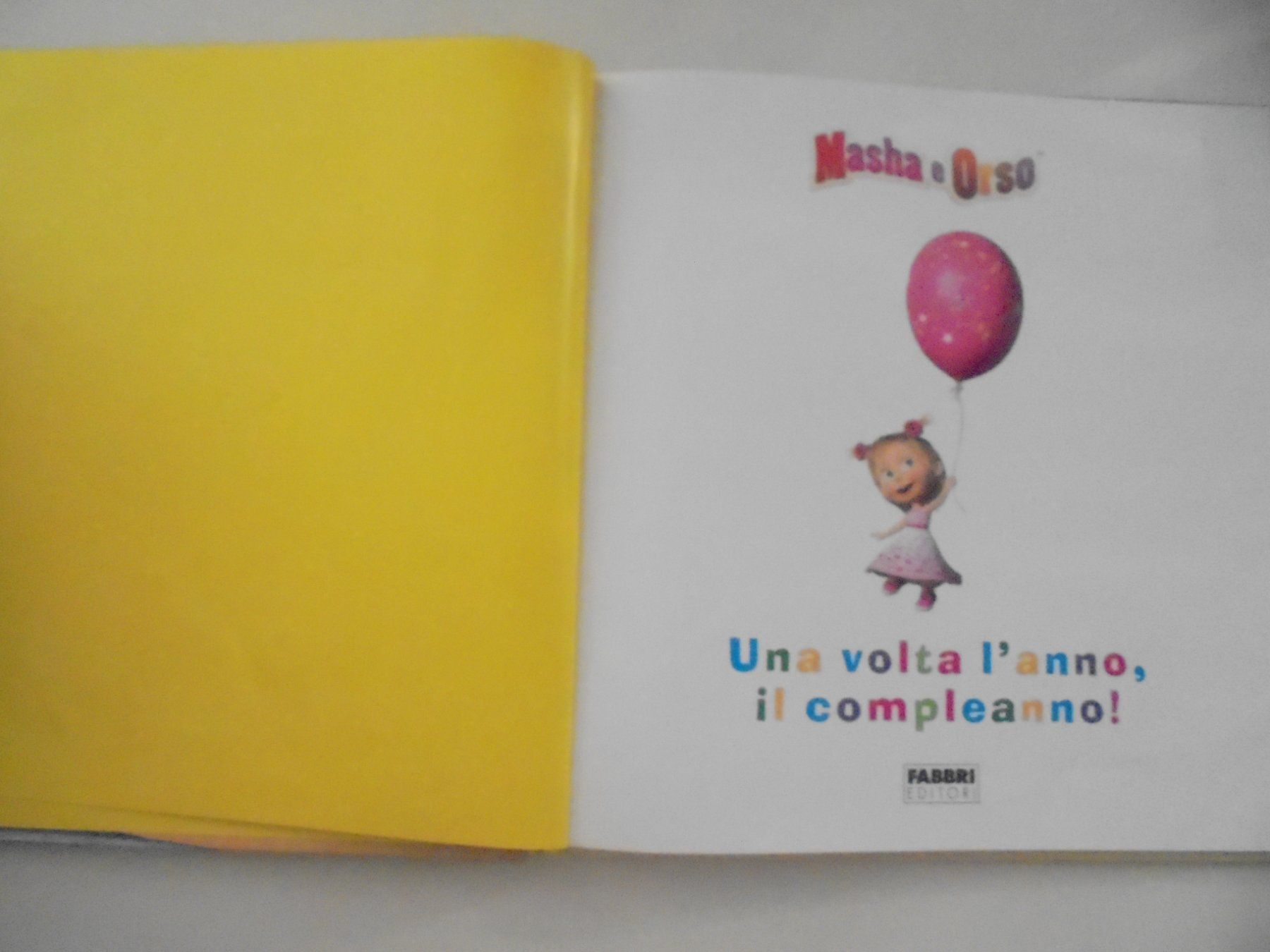 Livres: Masha e Orso " una volta l'anno, il compleanno " – D'occasion à Crissier par Promopost 2