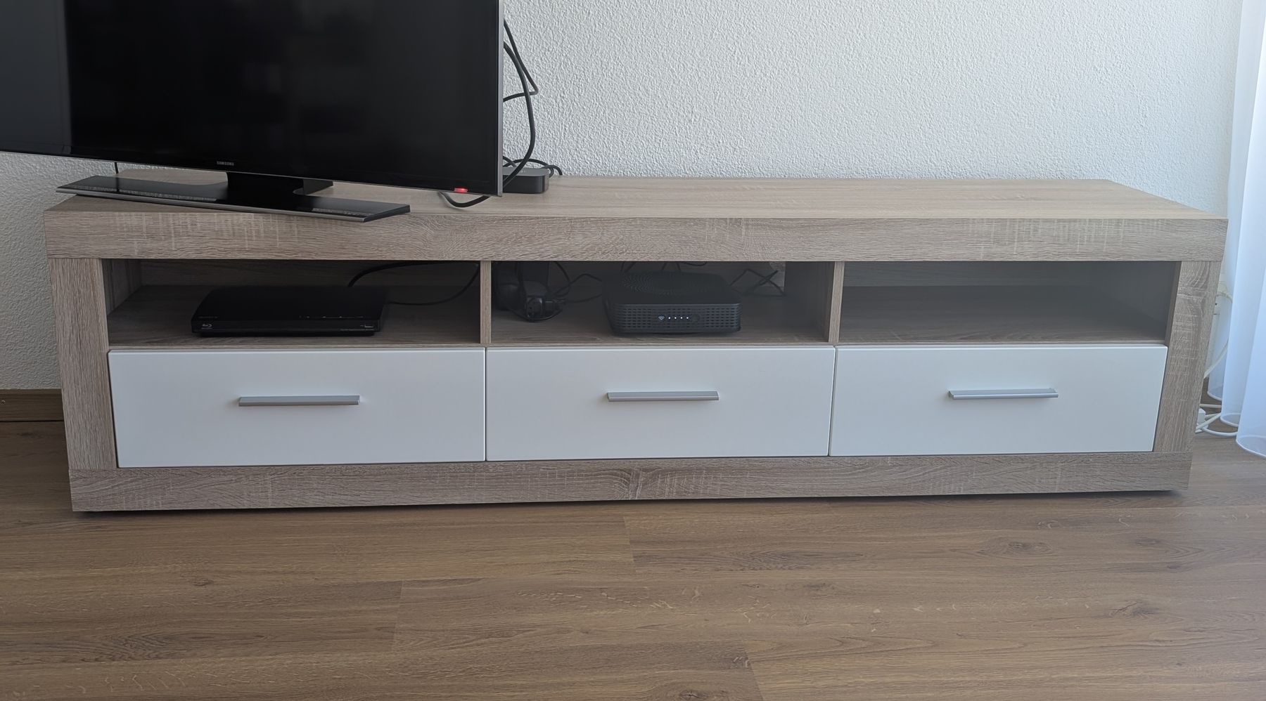 TV Möbel: TV Möbel / Lowboard / TV Bank – Gebraucht aus Uster von LadyShield