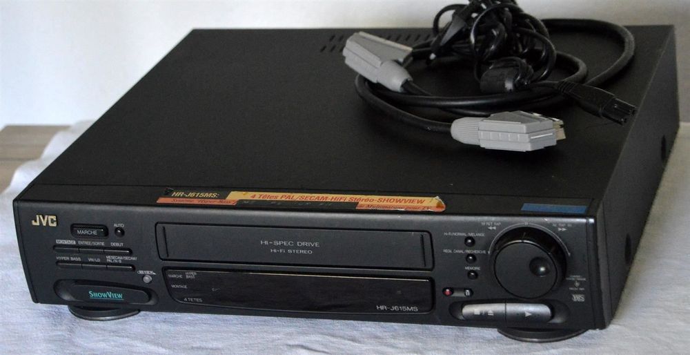 Videorecorder VHS JVC HR-J470MS magnétoscope (Gebraucht) in Collonges