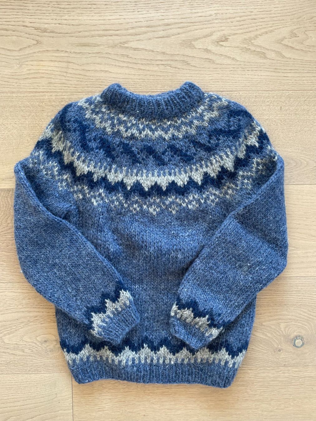 Pullover & Sweatshirts: Original Islandpullover – 100% Wolle Damen Grösse S – Gebraucht aus Oberdiessbach von cdn-dave 1