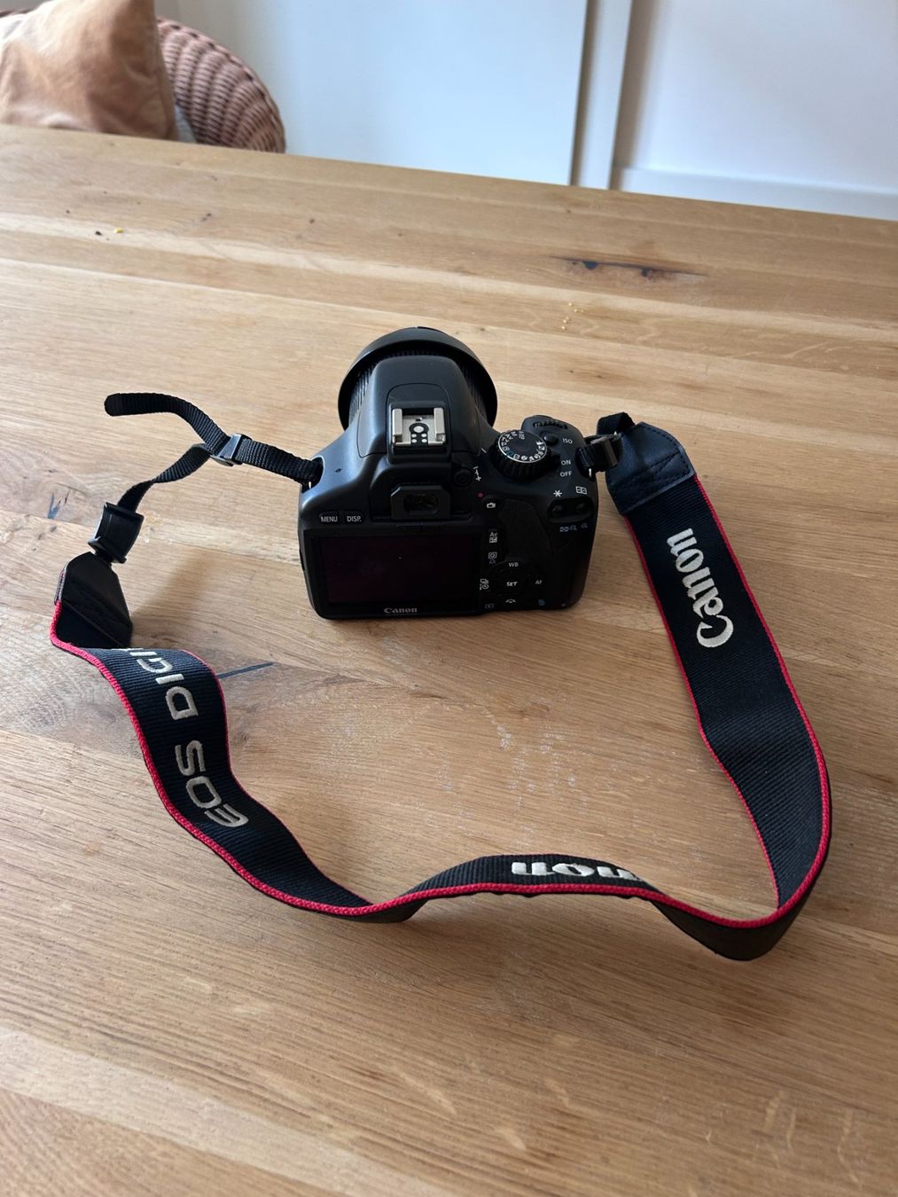Canon Fotocamera: Canon EOS 550D mit Objektiv und Kameratasche – Usato da Zürich venduto da CMAAcoustics 3