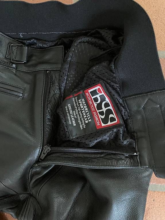 Hosen: IXS Motorrad Hose Leder gr.50 – Gebraucht aus Hombrechtikon von 2Pinienkerne 3
