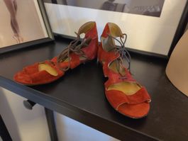 Rote Ledersandalen im Römerstil, Gr. 36