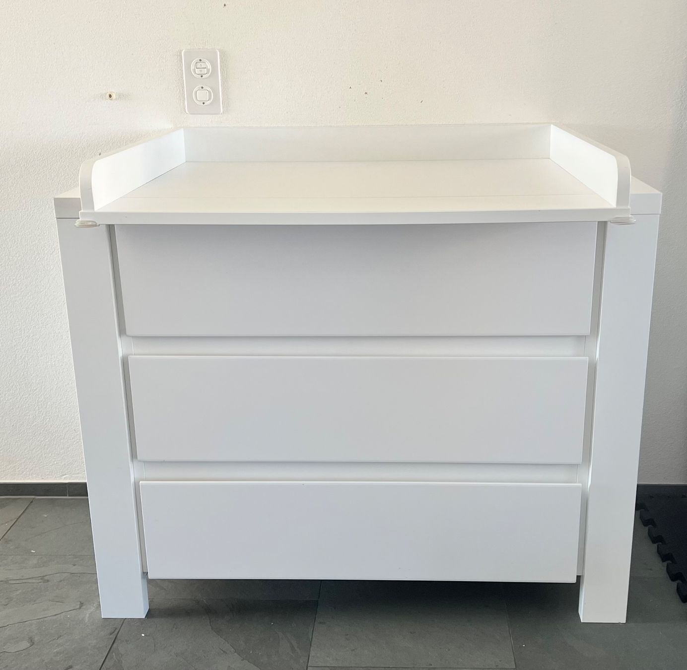 Fasciatoi & Accessori: Set mit Wickelkommode / Kleiderschrank / Kinderbett – Usato da Zürich venduto da eri_wrt5 1