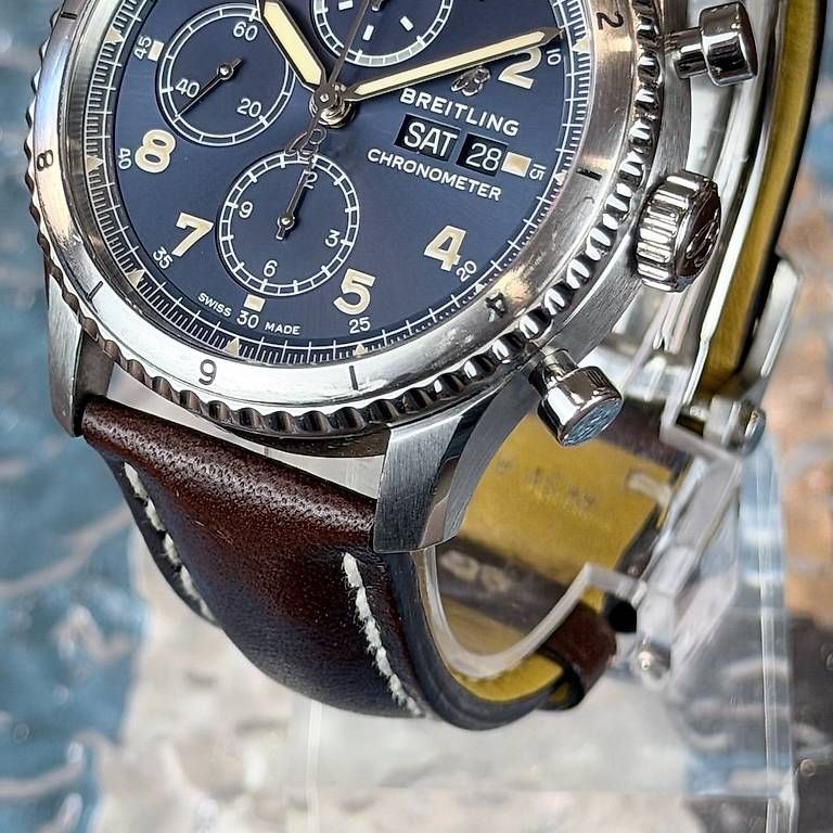 Orologi: Breitling Aviator 8 Chrono A13316 – Usato da Genève venduto da minty.watches 4