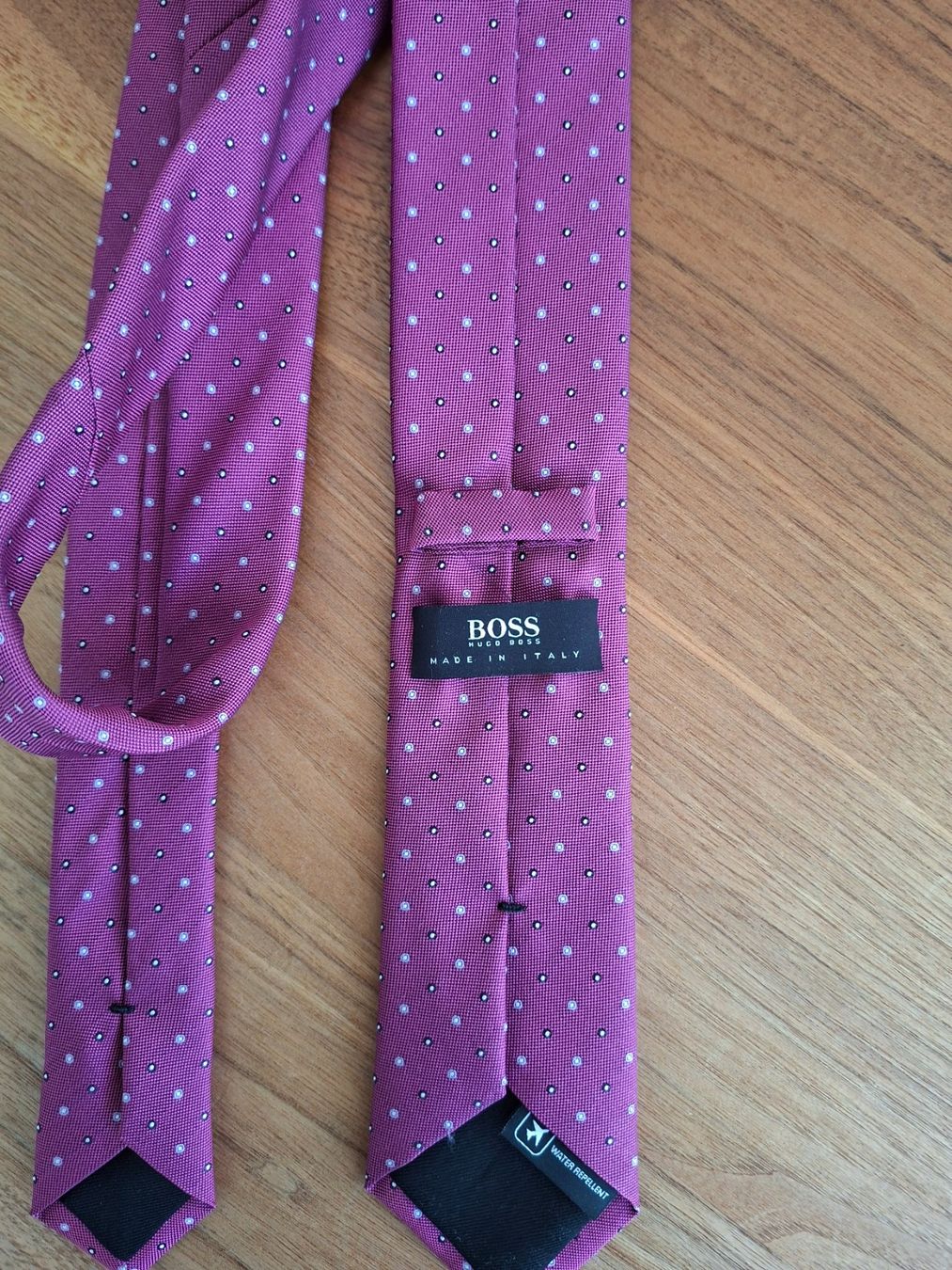 Hugo Boss Cravatte: Top Herren-Krawatte "Hugo Boss" – Usato da Walenstadt venduto da Tschuebae 1