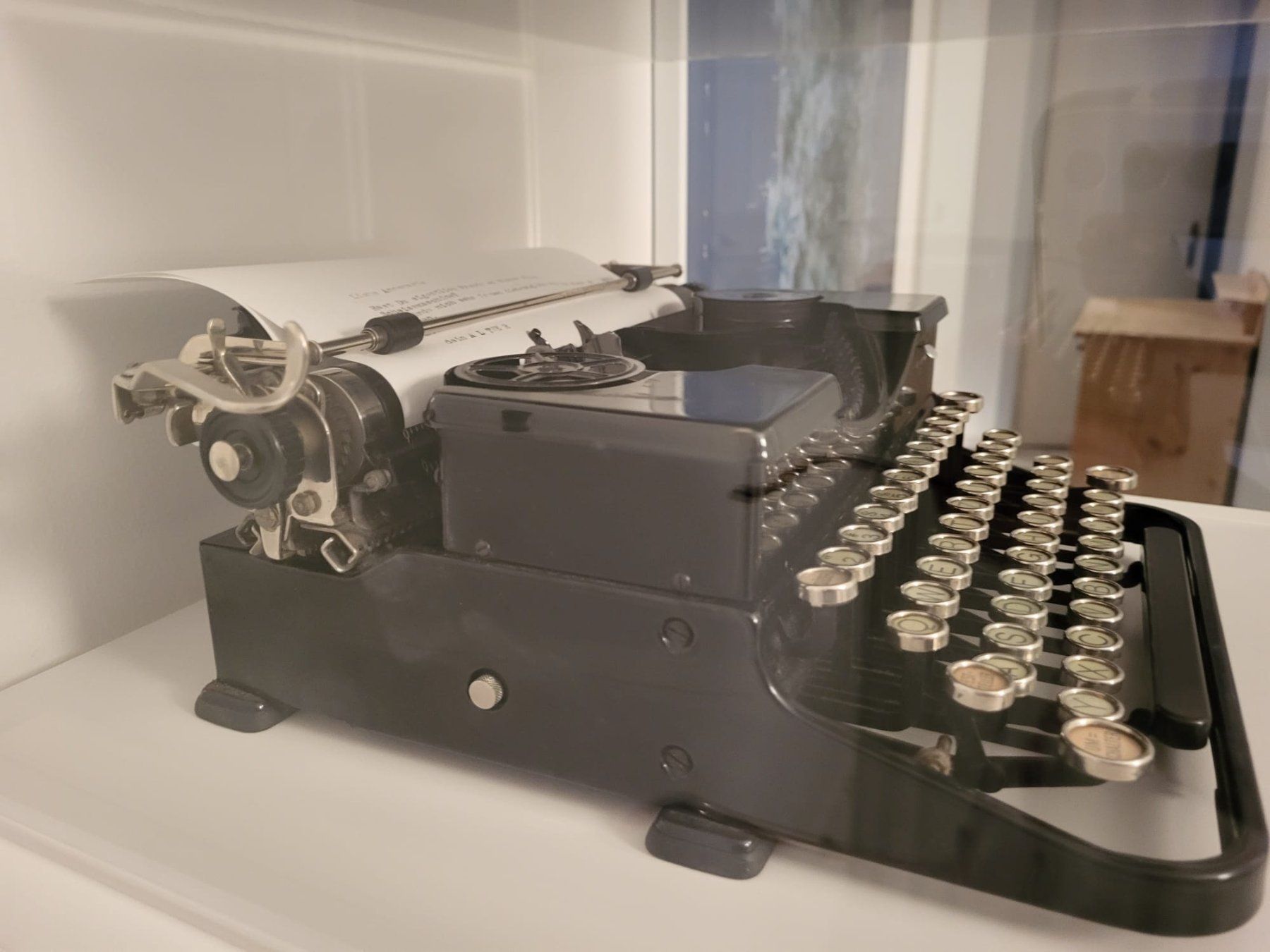 Macchine da scrivere: Schreibmaschine Royal - Vintage – Usato da Teufen AR venduto da Alex2380 3