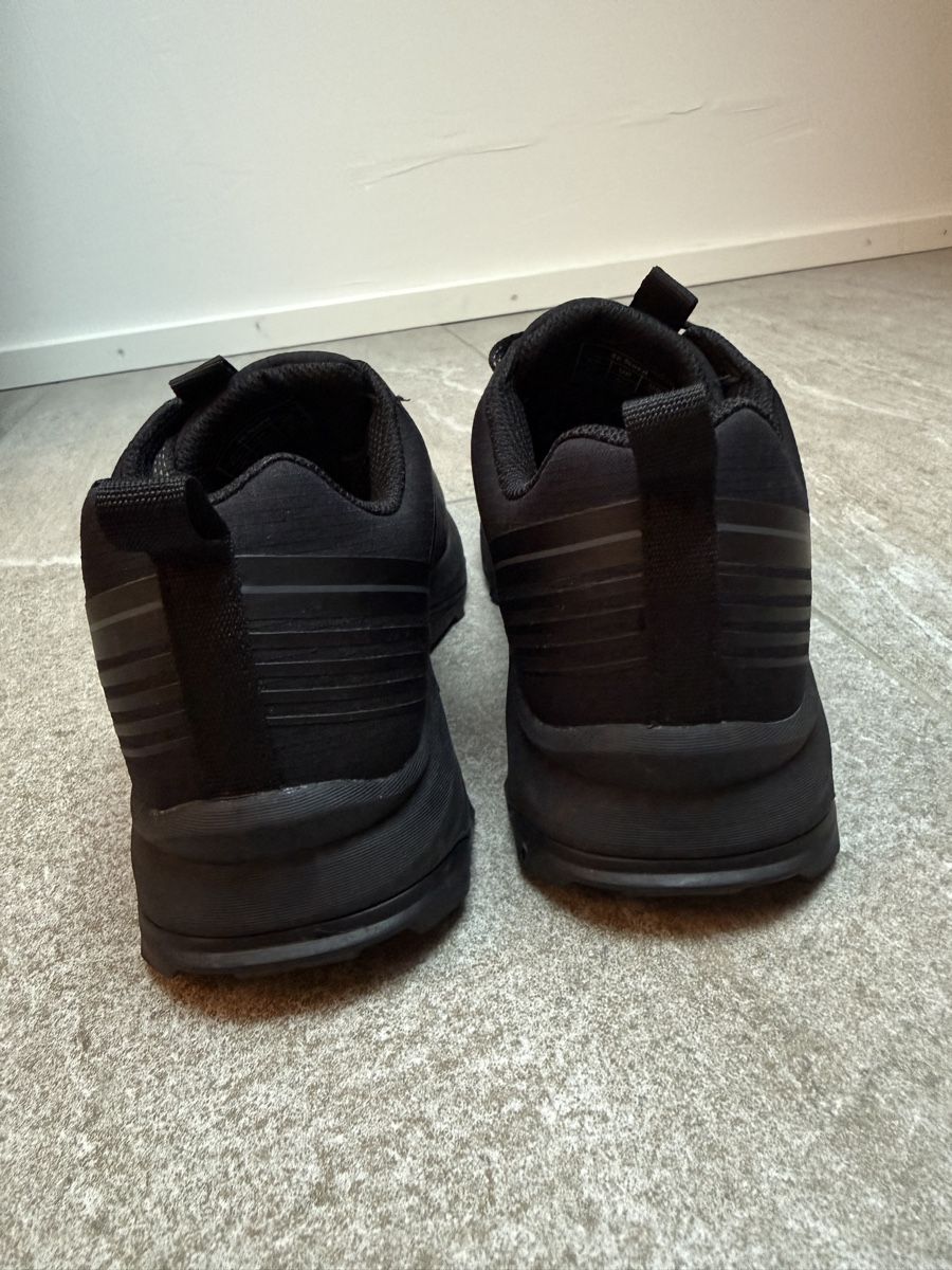 46 Nord Scarpe da donna: Trekkingschuhe Damen Grösse 39 ( Softshell, 46Nord) – Usato da Baden venduto da dom_7mxp 3