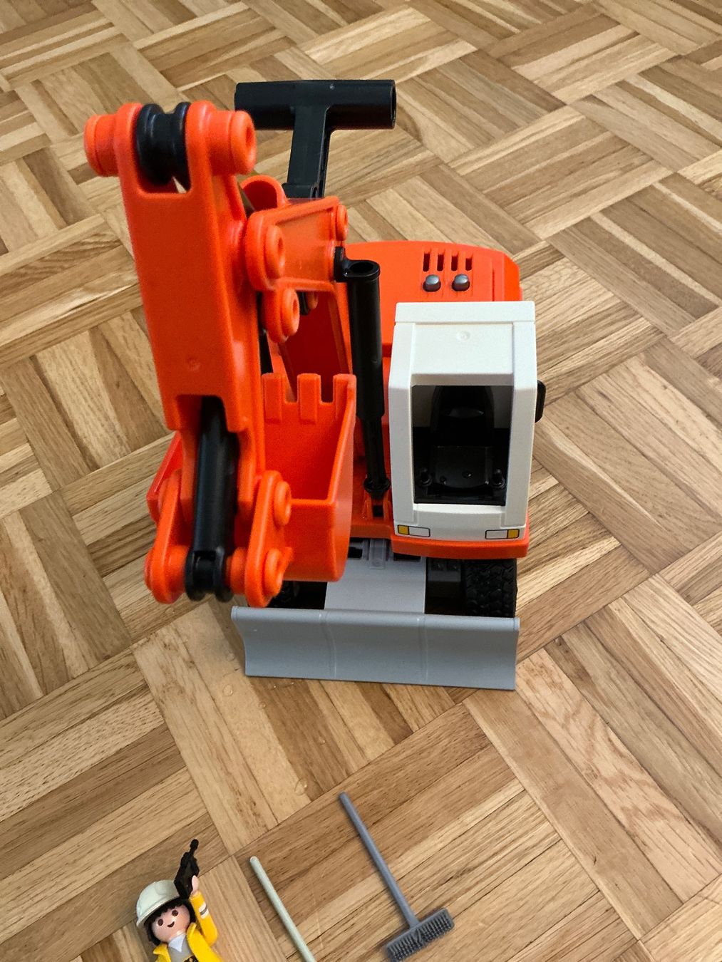 Playmobil Giocattoli: Playmobil 6860 - Schaufelbagger mit Räumschild – Usato da Zuchwil venduto da Commander0 2