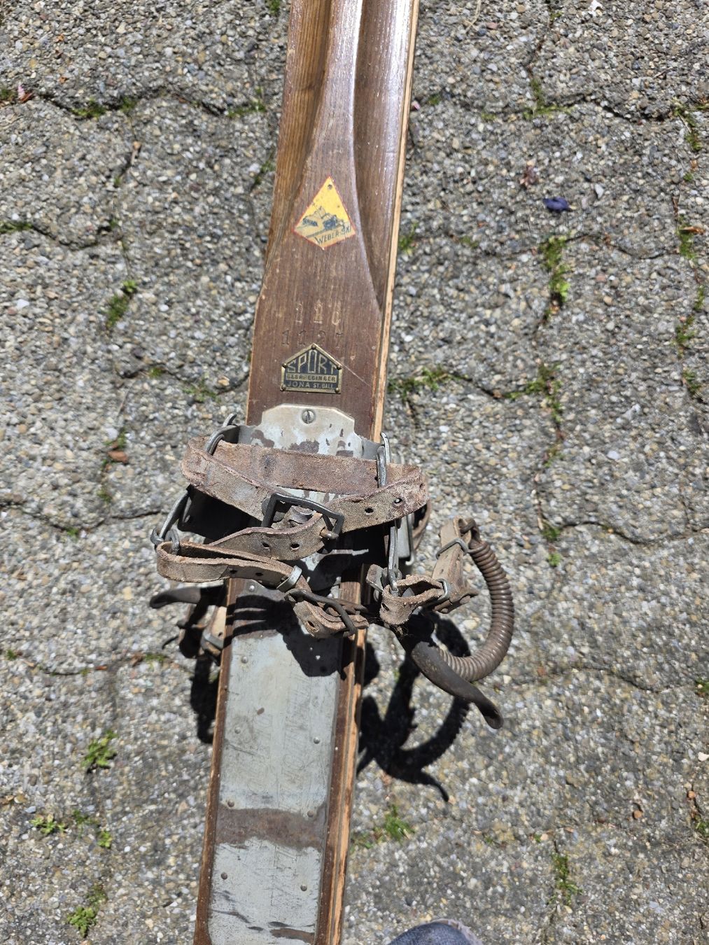 Skis: Vintage Wooden Skis - – Gebraucht aus Hinwil von Ehretstock8 1