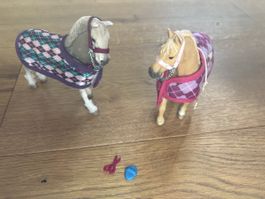 Schleich Pferde mit Decken und Halfter (11)