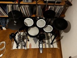 Roland TD 17 Schlagzeug elektrisch