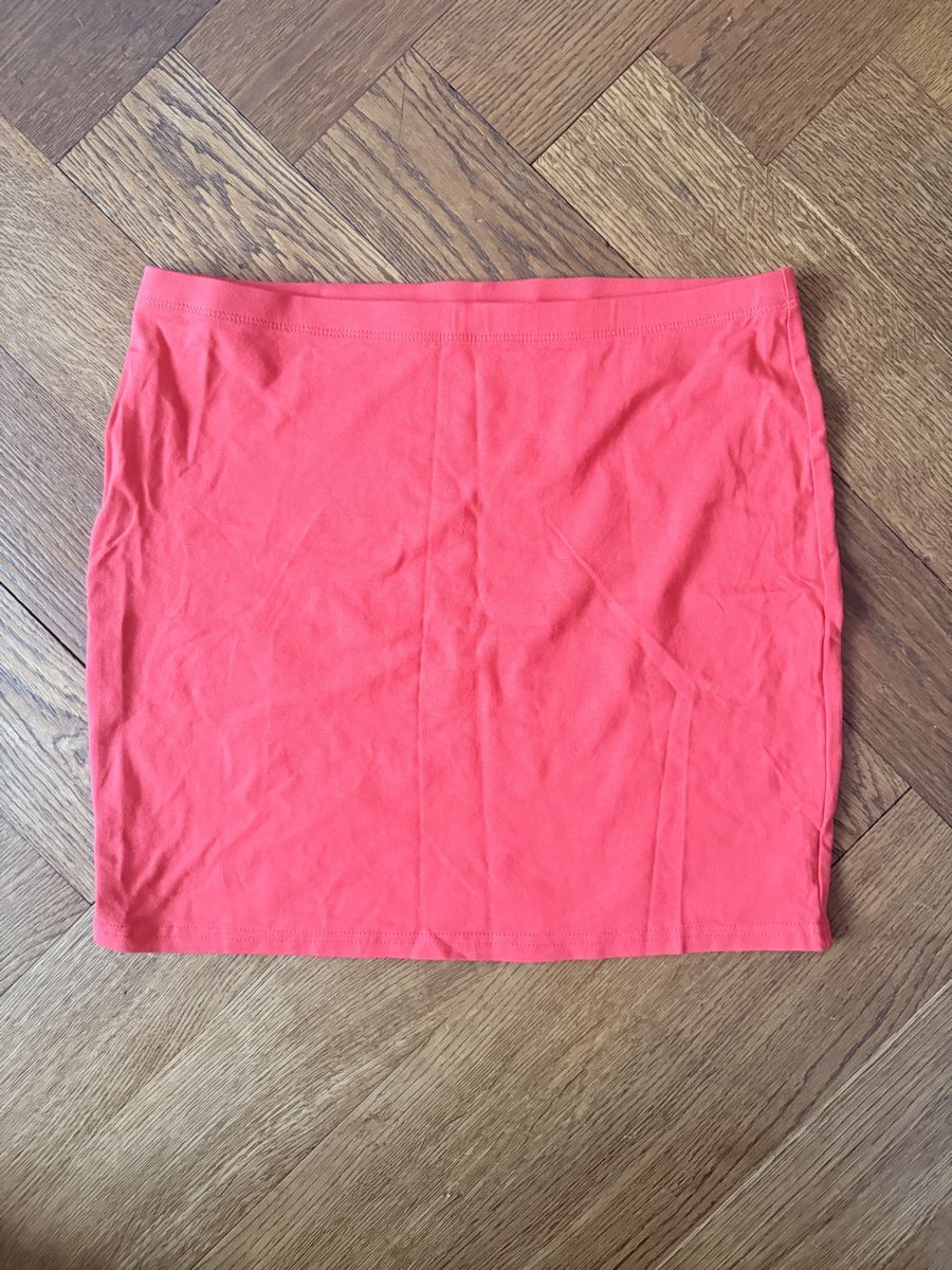H&M Röcke: Roter H&M Basic Rock, Grösse 40 (neuwertig) – Neu (gemäss Beschreibung) aus Zürich von nakasch