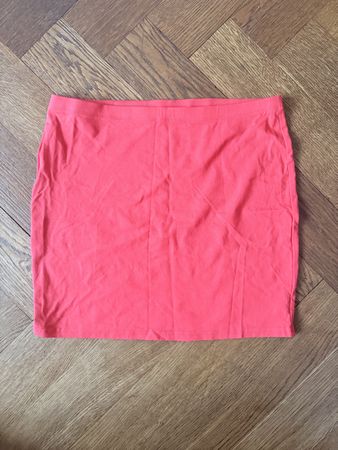Roter H&M Basic Rock, Grösse 40 (neuwertig)