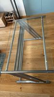 Pult / Schreibtisch aus Metall und Glas